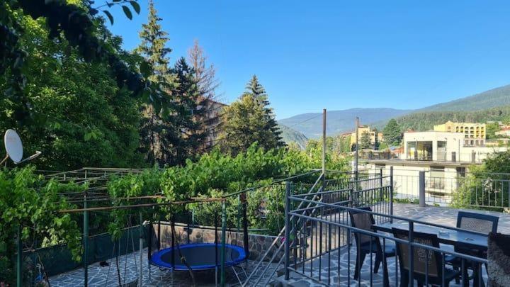 Guest House Casa Borjomi Exterior photo